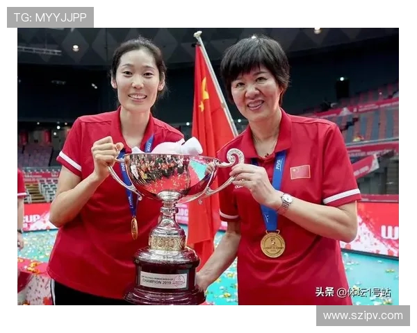 中国女排勇夺世界冠军再创辉煌展现顽强拼搏精神引全国热议