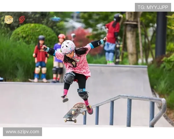 全国街舞大赛点评成都滑板队展现出色的团队意识与默契配合