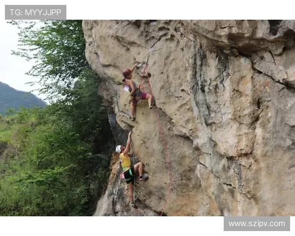 广州攀岩队在极限运动嘉年华中的战术表现分析与点评