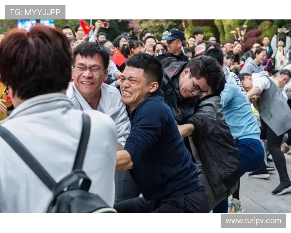 攀岩人生的深度对话:周丽如何在高峰与挑战中找到自我 攀岩人生的深度对话:周丽如何在高峰与挑战中找到自我