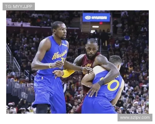 2018年圣诞大战勇士与骑士的激烈对决回顾与精彩瞬间分析